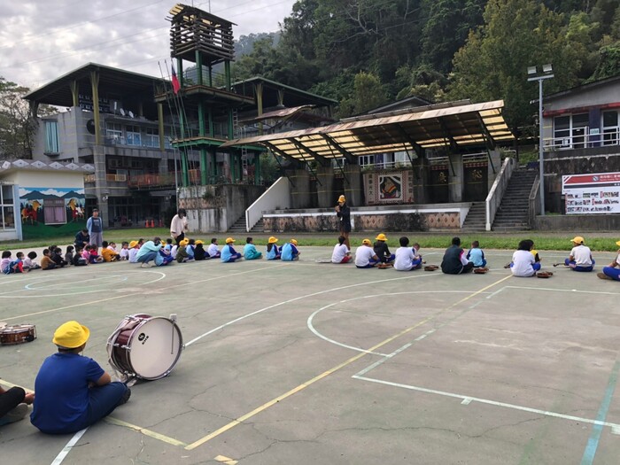 學生朝會圖示