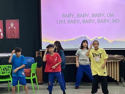 親愛國小-英語歌唱比賽圖片