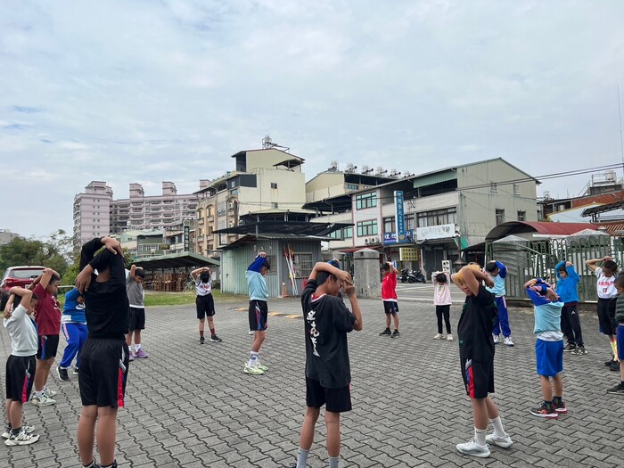 賽前熱身圖片
